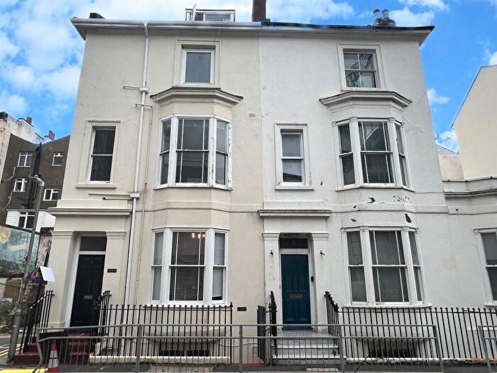 1 Bedroom Flat To Rent In St. Margarets Place, Brighton, BN1