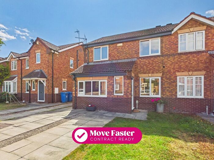 3 Bedroom Semi-detached House For Sale In Basil Drive, Beverley, East Riding Of Yorkshire, HU17