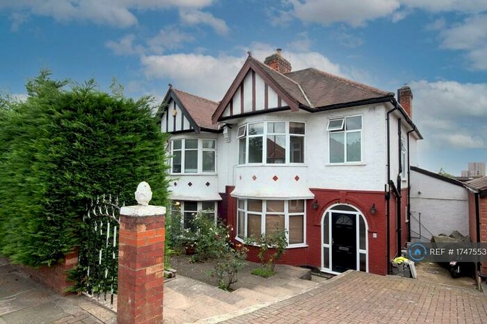 3 Bedroom Semi-Detached House To Rent In Dollis Hill Lane, London, NW2
