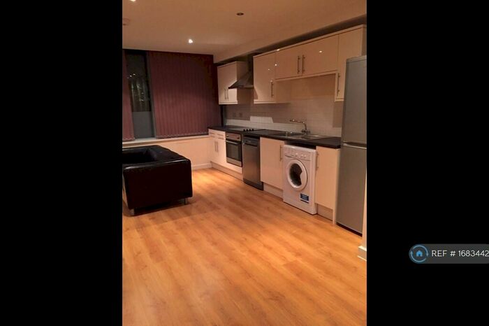 2 Bedroom Flat To Rent In White Croft Works, Sheffield, S3