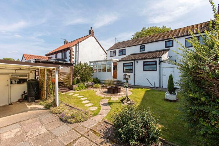 4 Bedroom Terraced House For Sale In Folkton, Scarborough, YO11