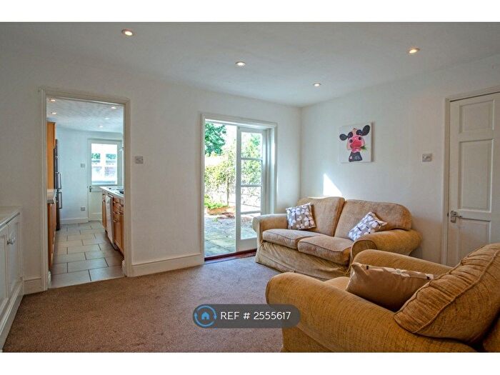 3 Bedroom Terraced House To Rent In Park Street, Cheltenham, GL50