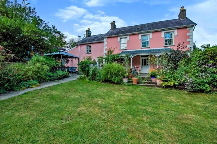 3 Bedroom Detached House For Sale In Henllan, Llandysul, SA44