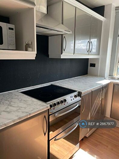 2 Bedroom Maisonette To Rent In Kerse Road, Grangemouth, FK3