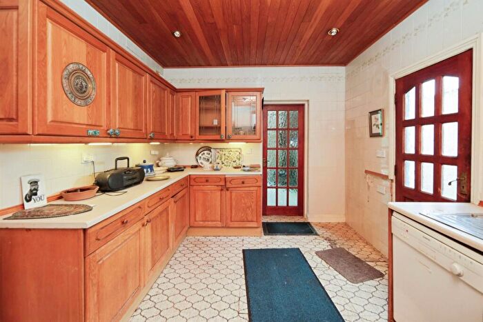 4 Bedroom Detached House For Sale In Station Road, Balsall Common, Coventry, CV7