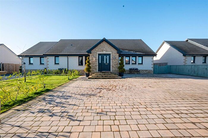 4 Bedroom Property For Sale In Whitelea Road, Burrelton, Blairgowrie, PH13