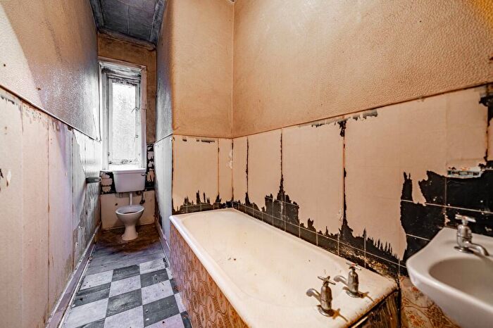 1 Bedroom Flat For Sale In Edgemont Street, Flat /, Shawlands, Glasgow, G41