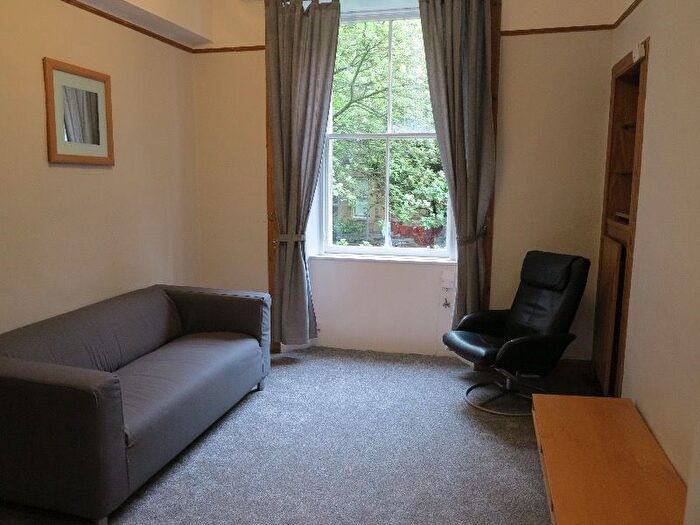 1 Bedroom Flat To Rent In Wardlaw Place, Gorgie, Edinburgh, EH11
