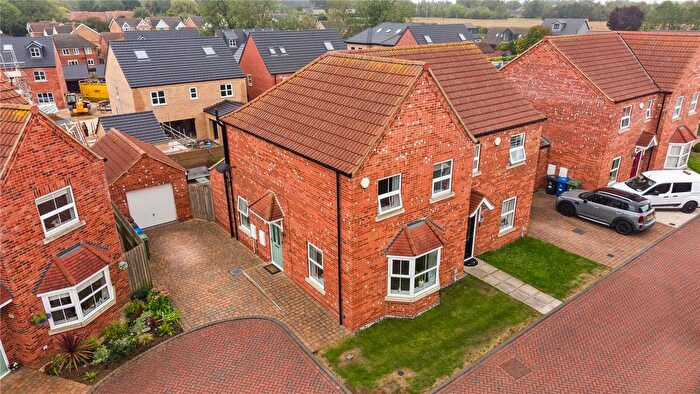 3 Bedroom Semi-Detached House For Sale In Acorn Close, Healing, Grimsby, N E Lincs, DN41