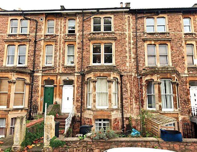 3 Bedroom Terraced House To Rent In Alma Vale Road, Clifton, Bristol, BS8