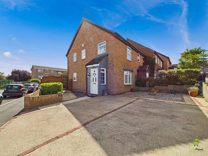 3 Bedroom End Of Terrace House For Sale In Hoddesdon Road, Belvedere, Kent, DA17