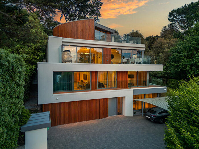 4 Bedroom Detached House For Sale In Brudenell Avenue, Canford Cliffs, Poole, Dorset, BH13
