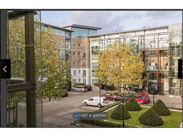 1 Bedroom Flat To Rent In Hopton Road, London, SE18