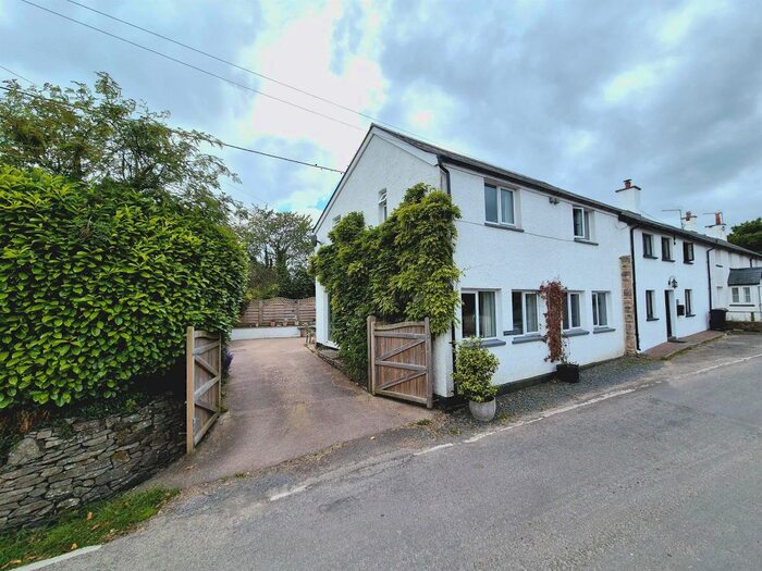 3 Bedroom Property For Sale In Brompton Regis, Dulverton, TA22