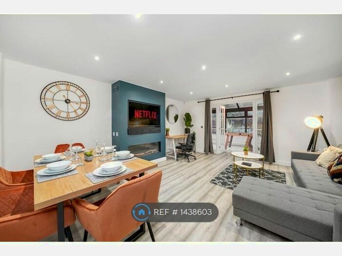 3 Bedroom Detached House To Rent In Deacon Place, Middleton, Milton Keynes, MK10