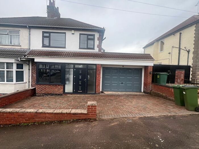 3 Bedroom Semi-Detached House To Rent In The Crossway, Leicester, LE3