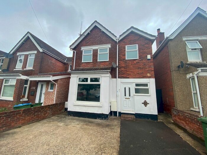 4 Bedroom Detached House To Rent In Hawkeswood Road, Southampton, Hampshire, SO18