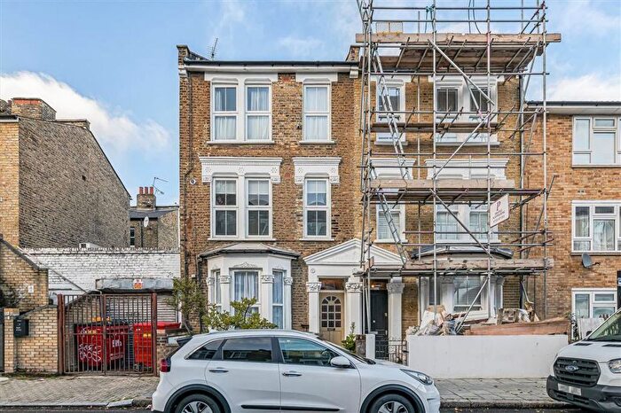 2 Bedroom Flat To Rent In Walberswick Street, Vauxhall, SW8