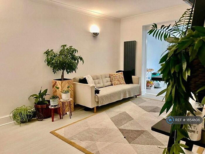 3 Bedroom Semi-Detached House To Rent In Duke Road, London, IG6