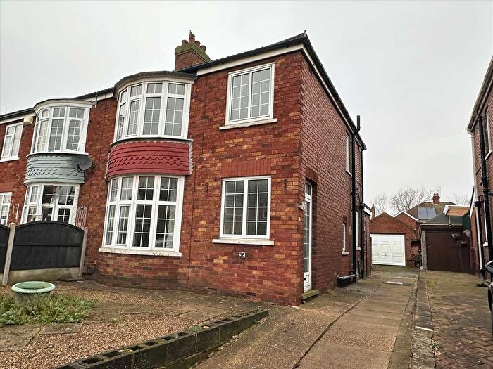 3 Bedroom Semi-Detached House To Rent In Newland Drive, Scunthorpe, DN15