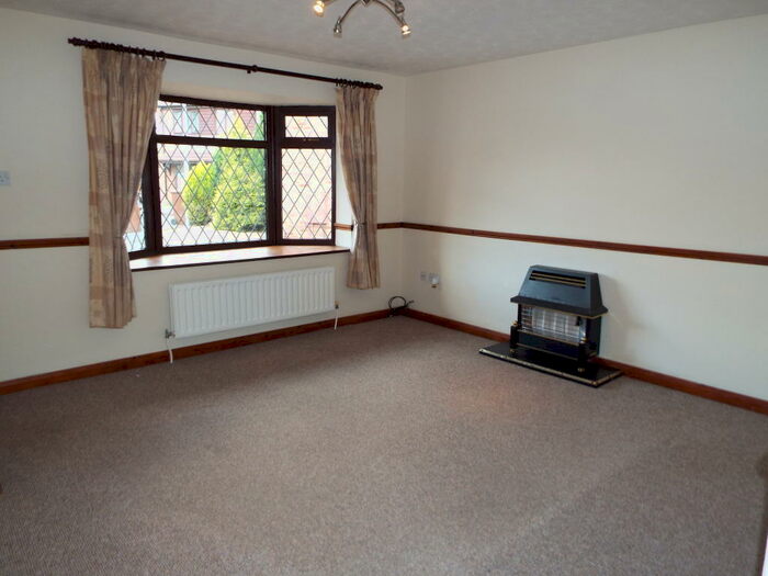 3 Bedroom House To Rent In Hibaldstow Road, Lincoln, LN6
