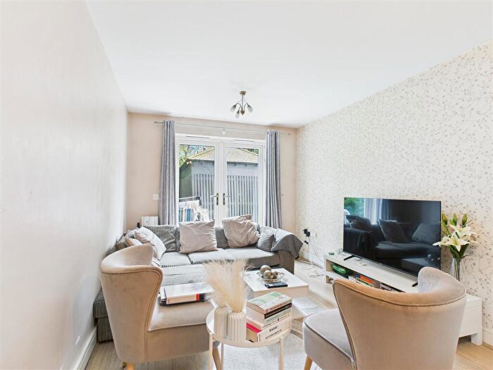 2 Bedroom Flat To Rent In Cadwell Green, Cadwell Lane, Hitchin, SG4