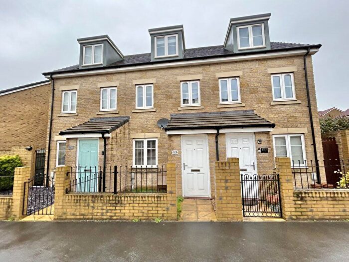 3 Bedroom Terraced House For Sale In Montacute Road, Yeovil, Somerset, BA22