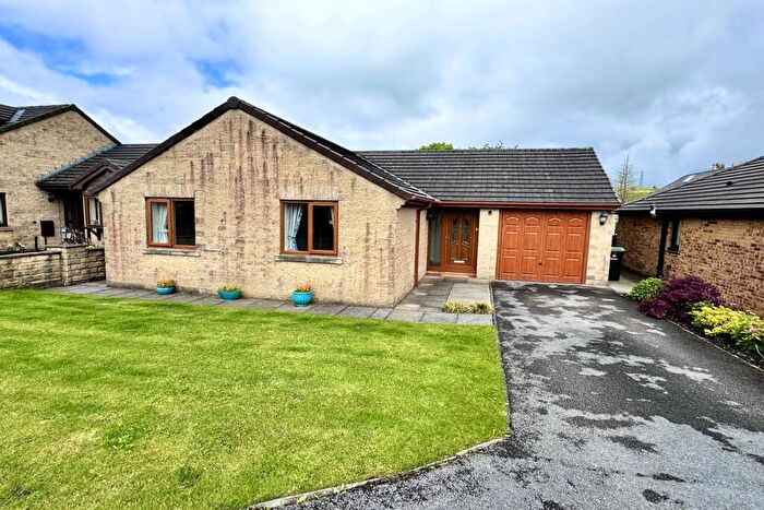 2 Bedroom Detached Bungalow To Rent In Beaumont Drive, Dove Holes, Buxton, SK17