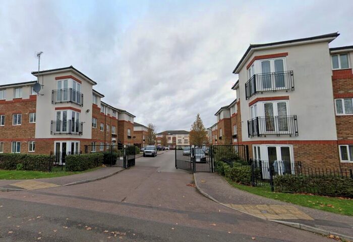 2 Bedroom Flat To Rent In Dashwood House, Netherfield, MK6
