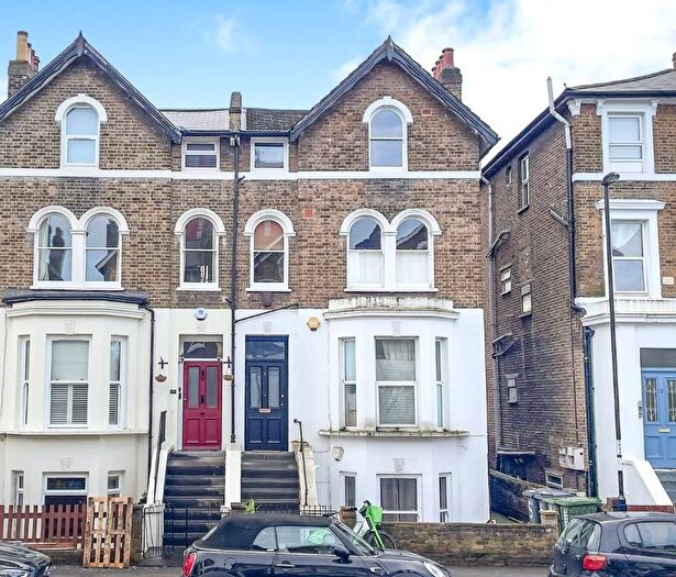 2 Bedroom Flat For Sale In (B), Mount Pleasant Road, Lewisham, SE13