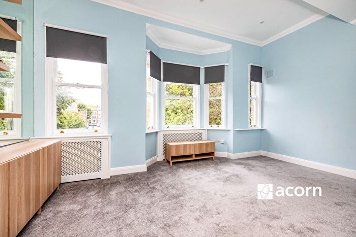 2 Bedroom Maisonette To Rent In Oakley Place, London, SE1