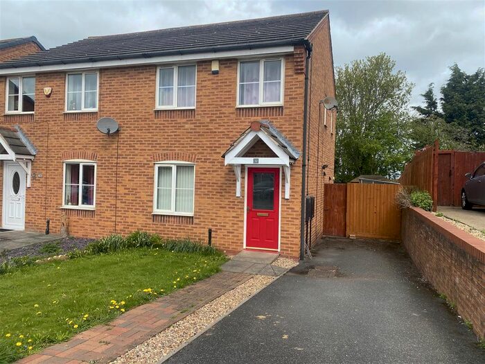 3 Bedroom Semi-Detached House To Rent In Orchid Way, Shirebrook, Mansfield, NG20