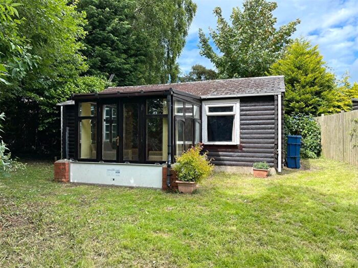 2 Bedroom Bungalow For Sale In Llanwnda, Caernarfon, Gwynedd, LL54