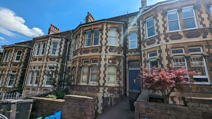 2 Bedroom Apartment To Rent In Clarendon Road, Redland, Bristol, BS6