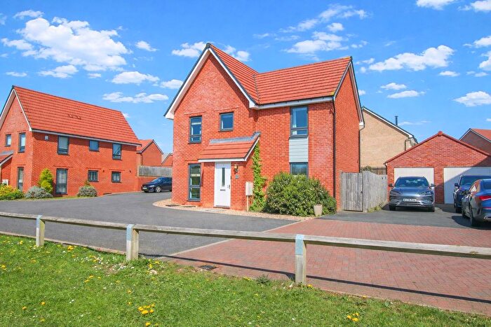 4 Bedroom Detached House For Sale In Medlar Close, Gilden Park, Old Harlow, CM17