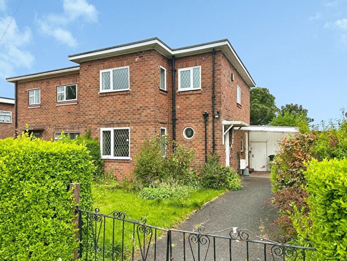 3 Bedroom Semi-Detached House For Sale In Turreff Avenue, Donnington, Telford, Shropshire, TF2