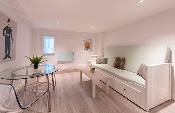 1 Bedroom Flat To Rent In Lithos House, London, NW3