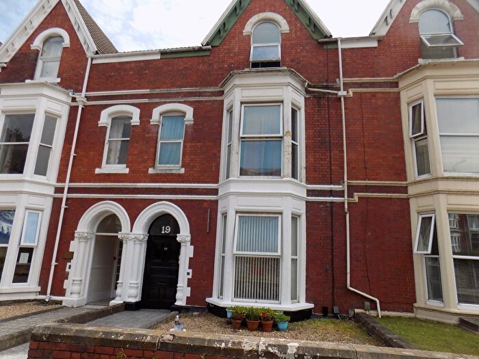 1 Bedroom Flat To Rent In Sketty Road, Uplands, Swansea, SA2