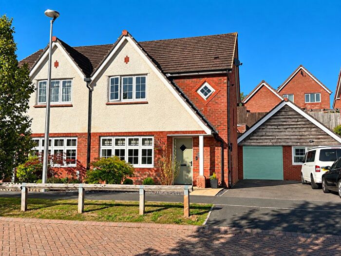 3 Bedroom Semi-Detached House For Sale In Stemson Avenue, Exeter, EX4