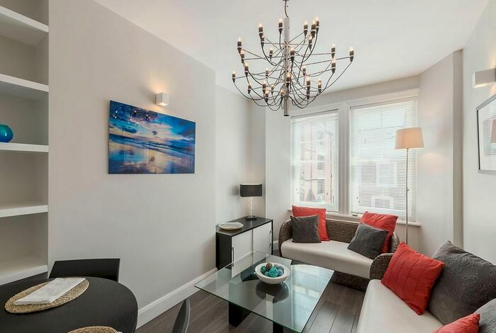 2 Bedroom Flat To Rent In Park Walk, Chelsea, SW10