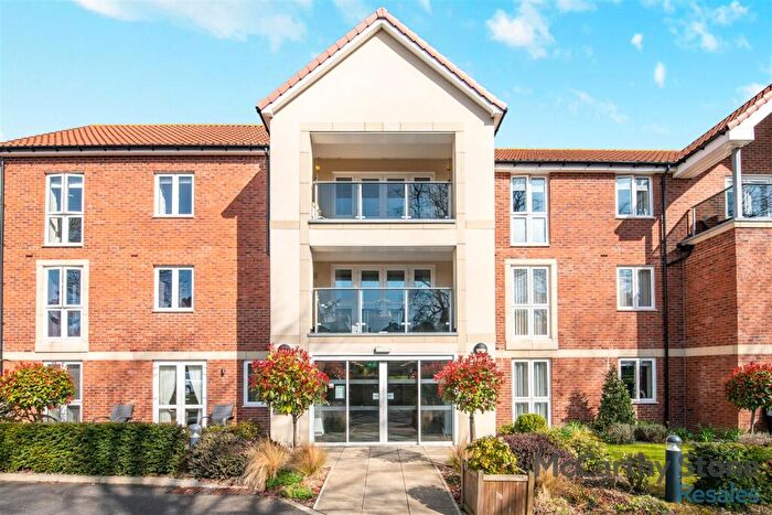 2 Bedroom Apartment For Sale In Andrews Court, Molescroft Road, Beverley, HU17