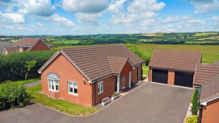 3 Bedroom Bungalow For Sale In Exmoorways, South Molton, EX36
