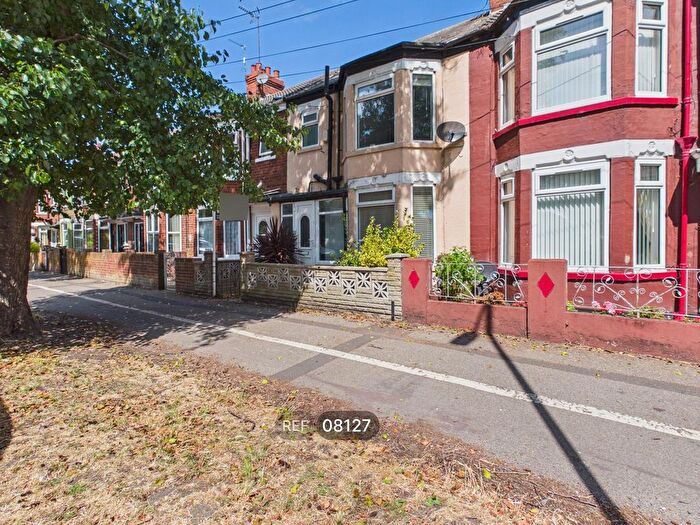 3 Bedroom Terraced House To Rent In Southcoates Lane, Hull, HU9