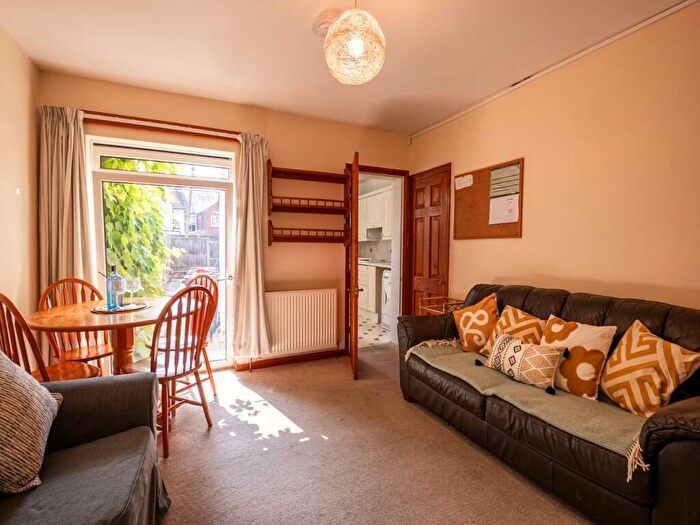 4 Bedroom House To Rent In Guildford Road, Canterbury, Kent, CT1