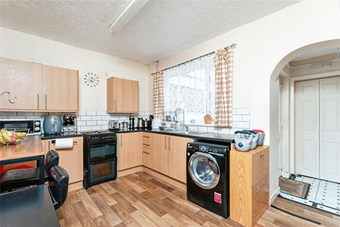 3 Bedroom Terraced House For Sale In Salisbury Street, Flint, Flintshire, CH6