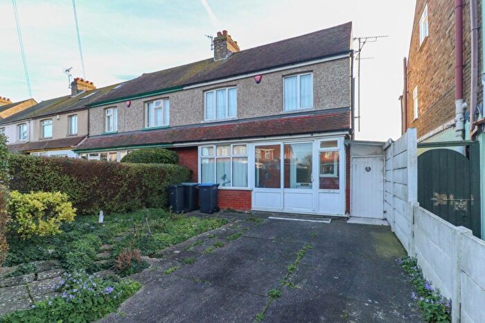 3 Bedroom Semi-Detached House For Sale In Arlington Gardens, Margate, Kent, CT9