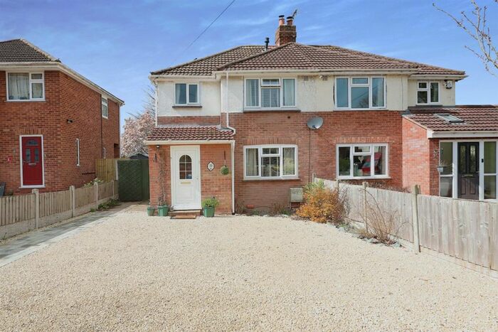 3 Bedroom Semi-Detached House For Sale In Loak Road, Albrighton, Wolverhampton, WV7