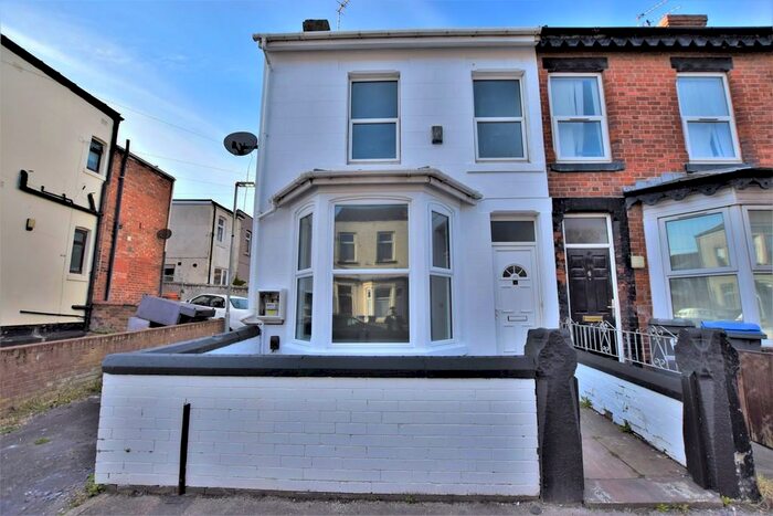 2 Bedroom End Of Terrace House To Rent In Peter Street, Blackpool, FY1