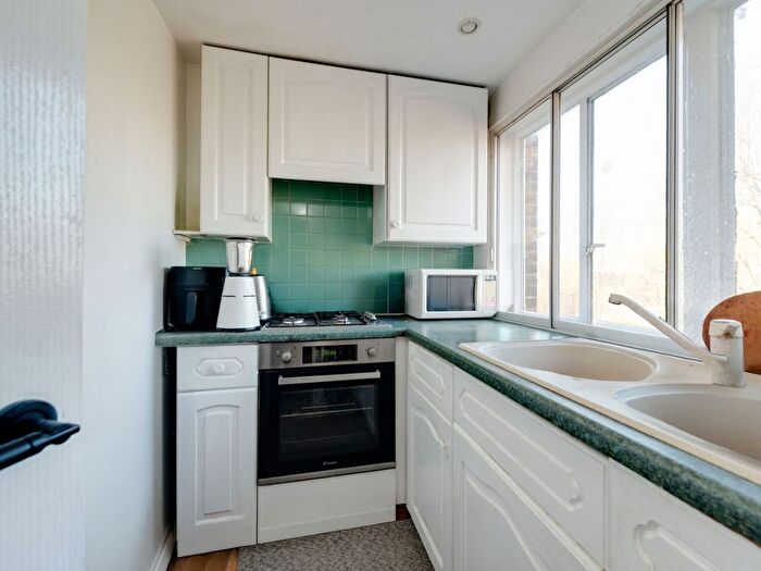 1 Bedroom Flat To Rent In Finchley Road, London, NW8