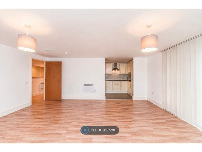 1 Bedroom Flat To Rent In Golate St, Cardiff, CF10